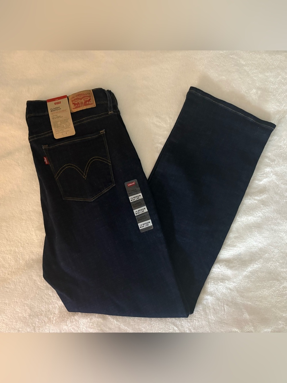 Levi’s Classic Bootcut Mid Rise Blue Jeans Women’s 14 Medium 32”x32” New